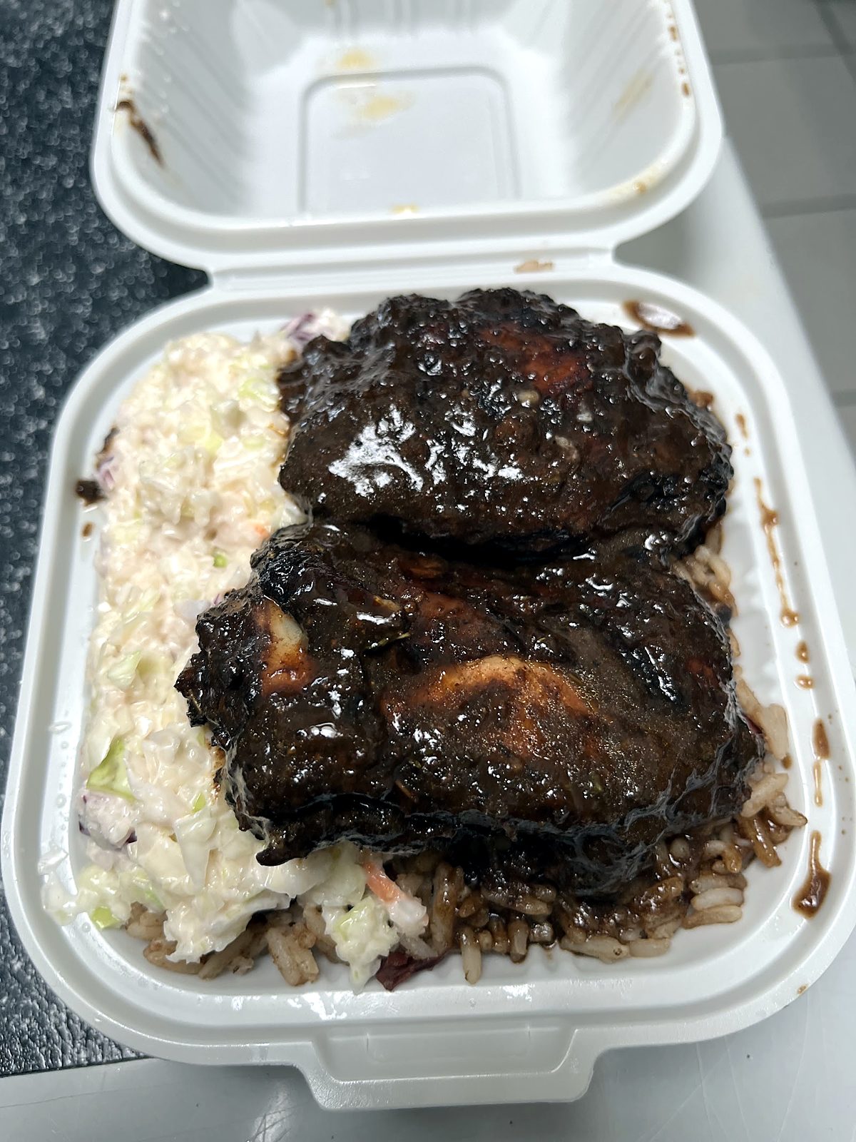 Jerk chicken with coleslaw